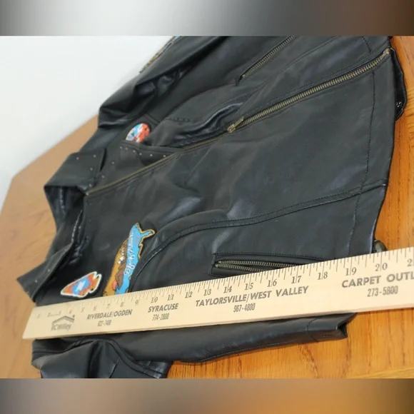 Torrid Insiders Collection Patch Moto Jacket Faux Leather Sz 0 (12/L) - Picture 6 of 9